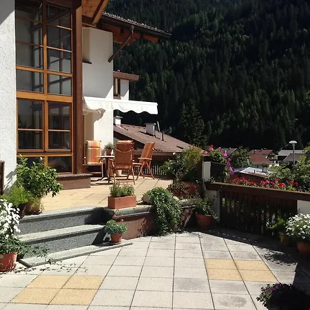 Apart Christa Apartment *